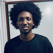 Le cours d’arabe et notamment le grammaire (annahou) et je suis indifférent par rapport aux niveau et l’âge de mes élèves
